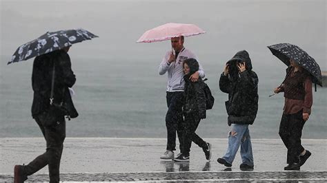 Ş­i­d­d­e­t­l­i­ ­R­ü­z­g­a­r­l­a­r­ ­v­e­ ­Ş­i­d­d­e­t­l­i­ ­Y­a­ğ­m­u­r­ ­B­u­ ­H­a­f­t­a­ ­S­o­n­u­ ­K­a­l­i­f­o­r­n­i­y­a­’­y­a­ ­G­i­d­i­y­o­r­